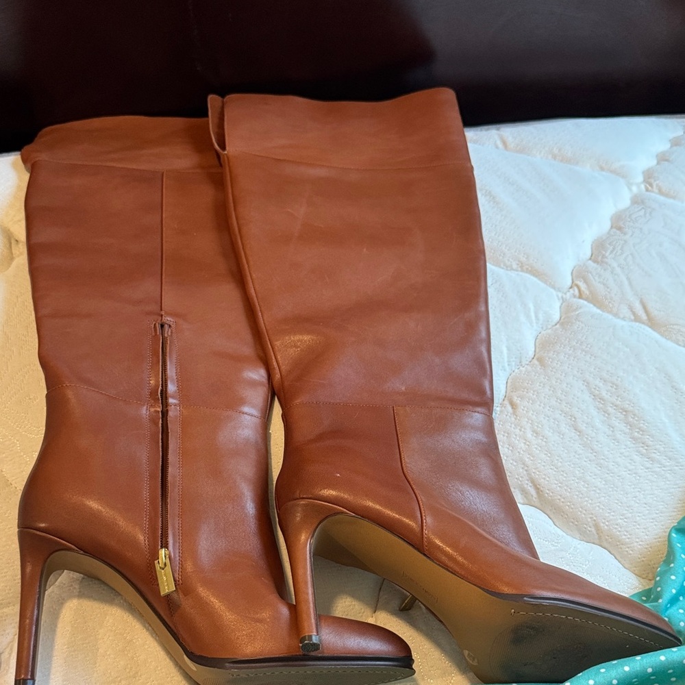 Vince Camuto Tan Heeled Boots